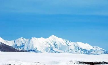 透过多维时空打量一座雪山